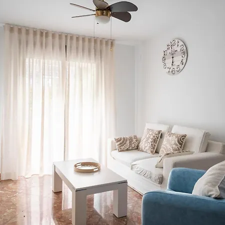 Ronda Suites 193 junto a hospitales y cerca centro con Parking Gratis-2